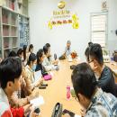 GS.TS. Lê Huy Bắc trao đổi với sinh viên hệ CNTN về  ký hiệu và liên ký hiệu